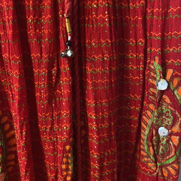 Red East Indian mirror skirt in 100% cotton - Picture 3 of 4